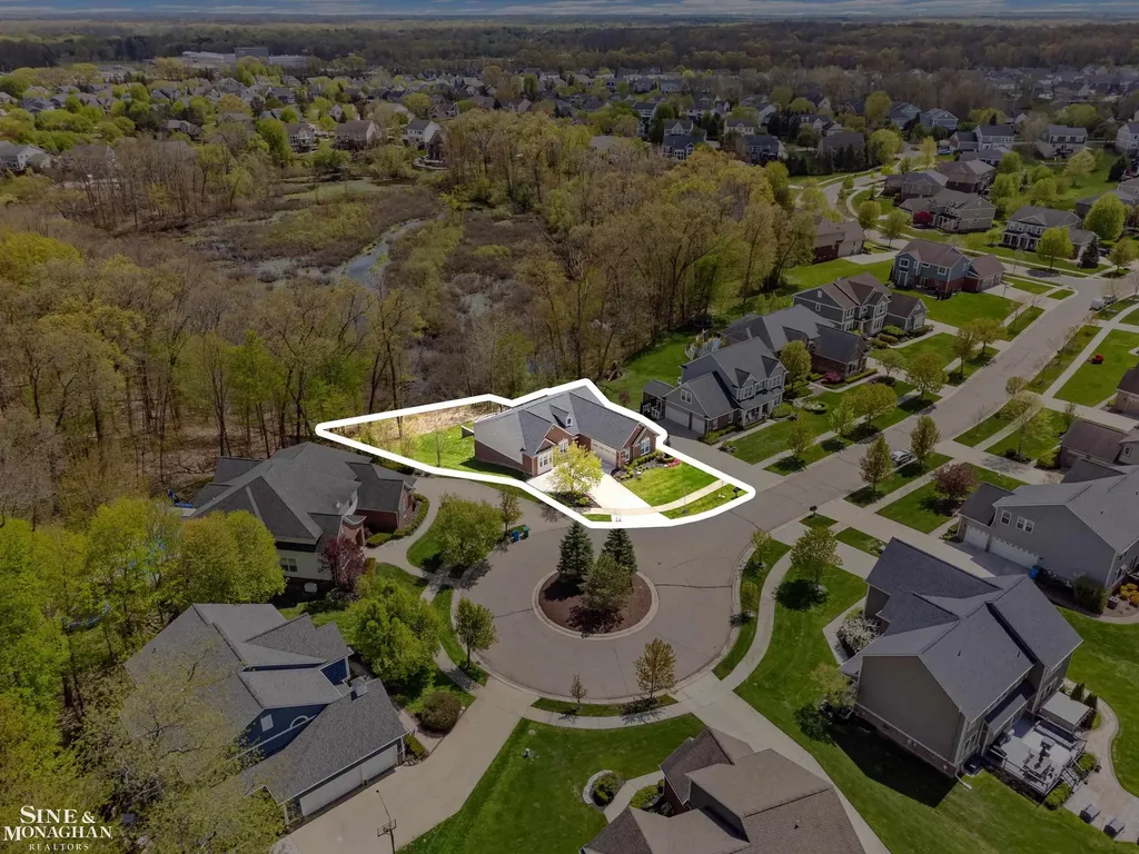 6148 Birchcrest Lane Commerce Charter Township MI 48382