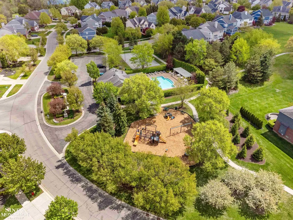 6148 Birchcrest Lane Commerce Charter Township MI 48382