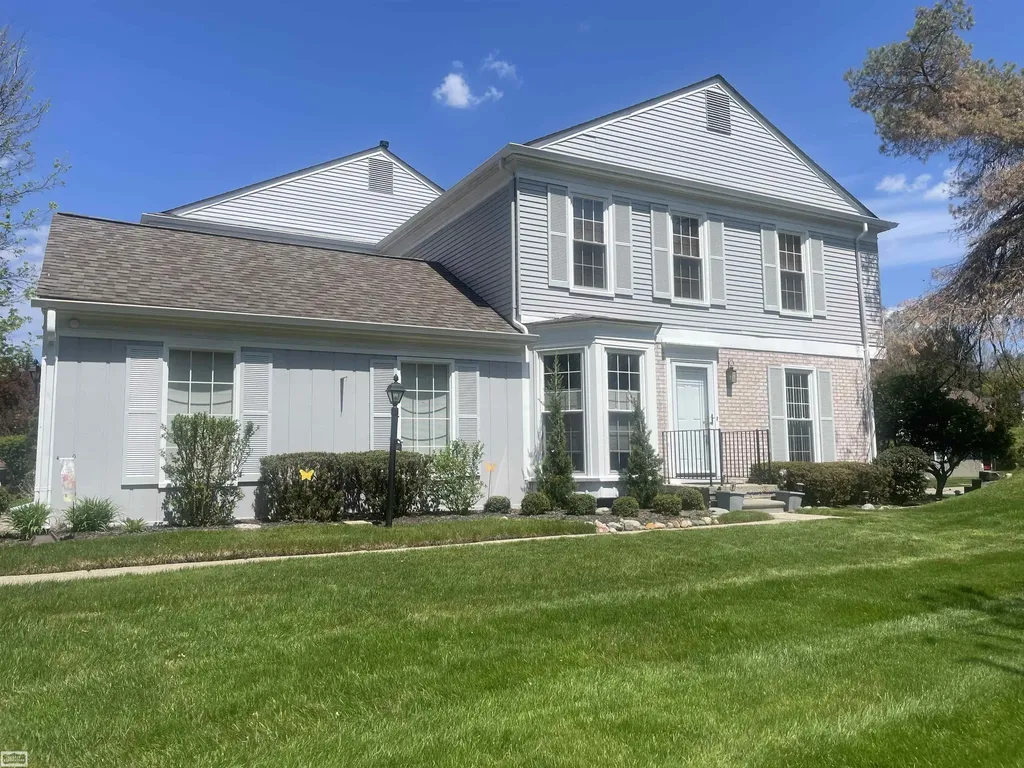 1343 Autumn Lane Rochester Hills City MI 48306