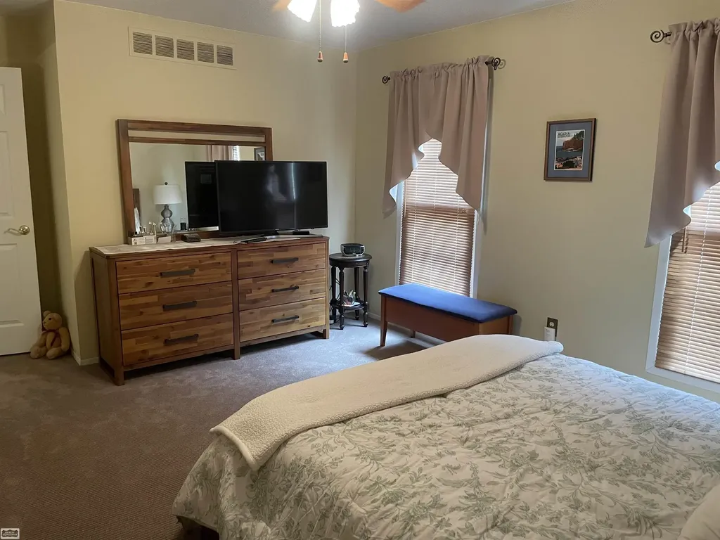 1343 Autumn Lane Rochester Hills City MI 48306