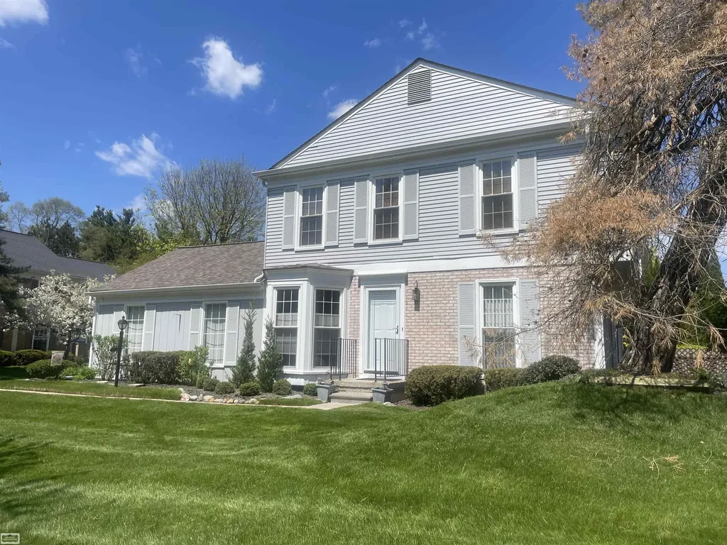 1343 Autumn Lane Rochester Hills City MI 48306
