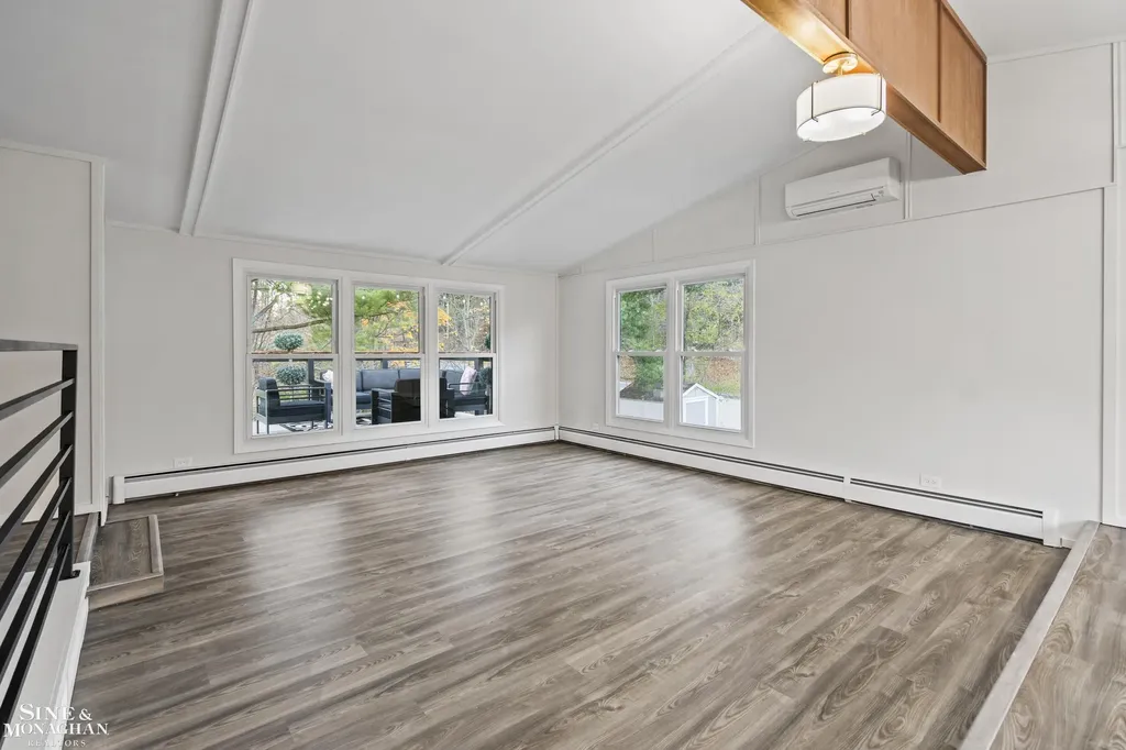 431 Fairlane Drive Traverse City City MI 49684