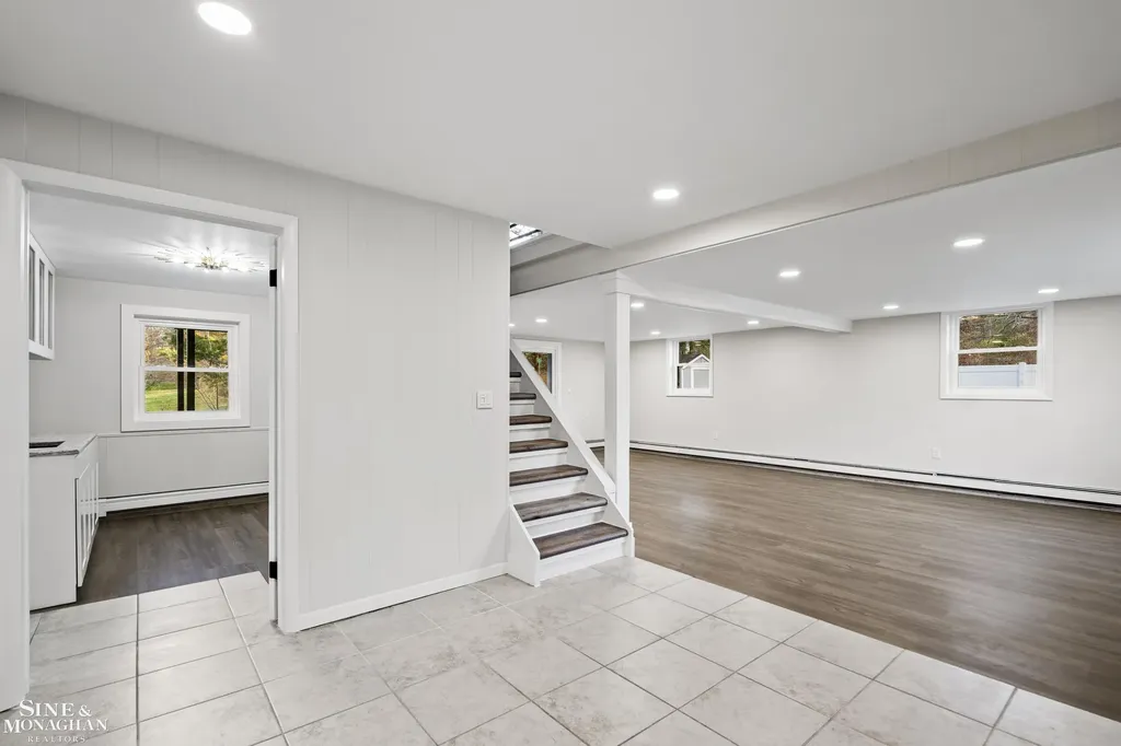 431 Fairlane Drive Traverse City City MI 49684