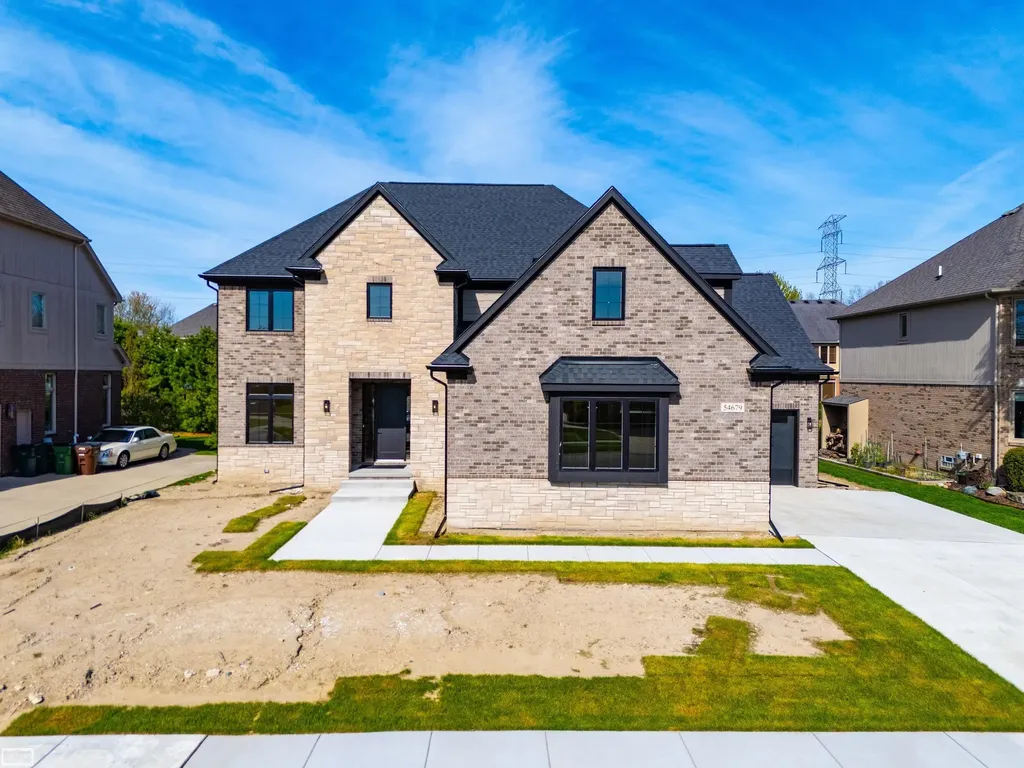 54679 White Pine Lane Shelby Charter Township MI 48315