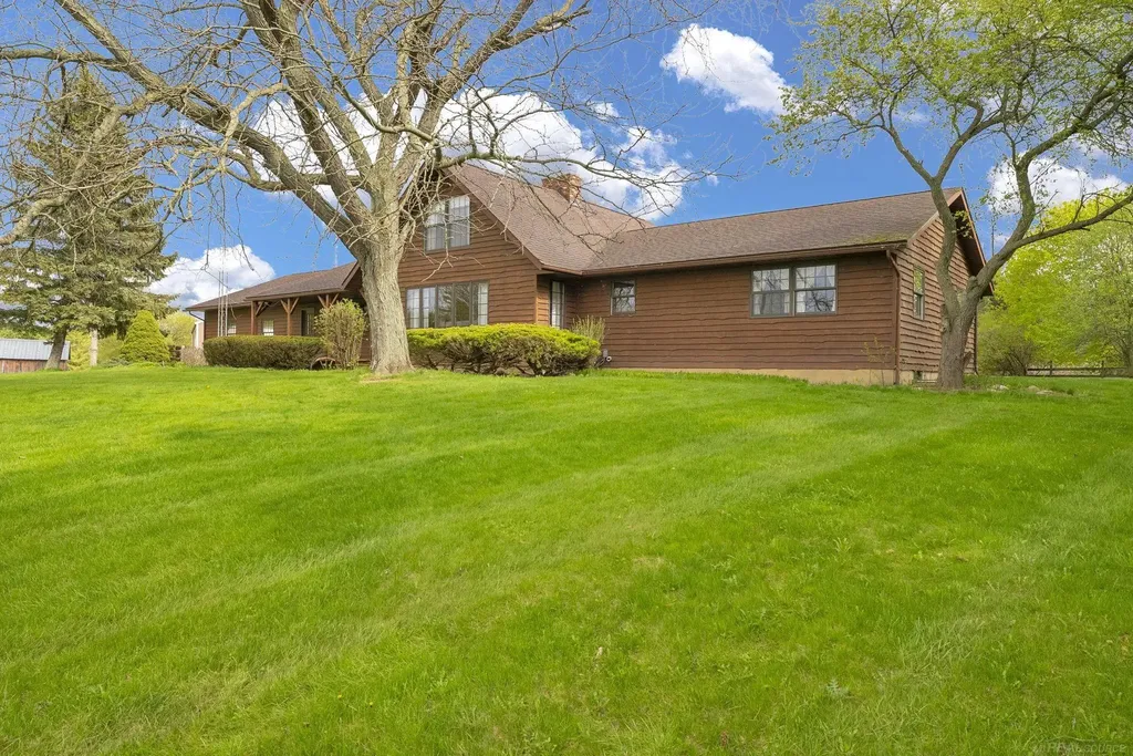 5800 Deckerville Road Forester Township MI 48427