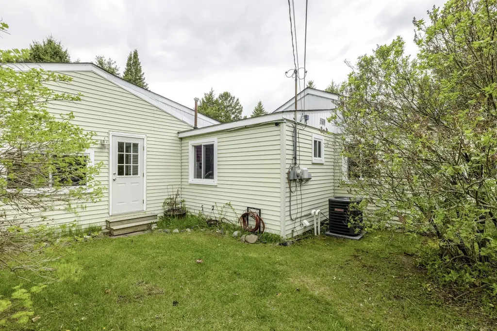 7672 Schroeder Road Worth Township MI 48450