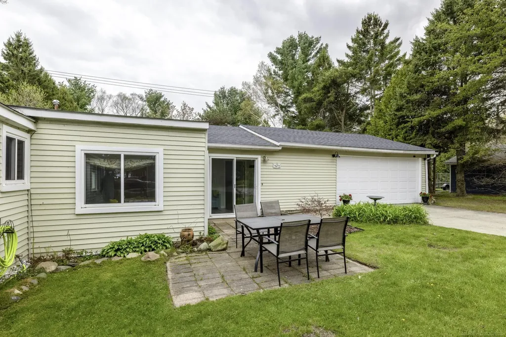 7672 Schroeder Road Worth Township MI 48450