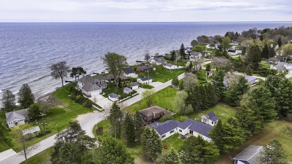 7672 Schroeder Road Worth Township MI 48450