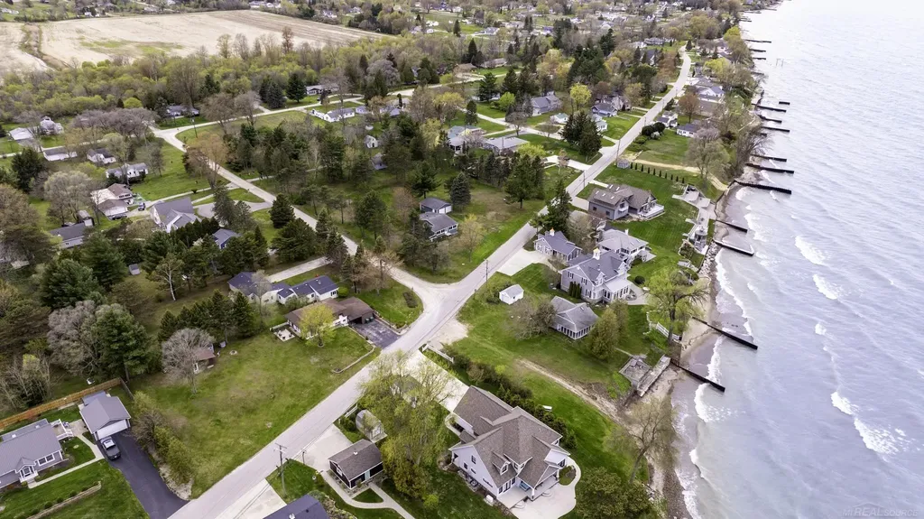 7672 Schroeder Road Worth Township MI 48450