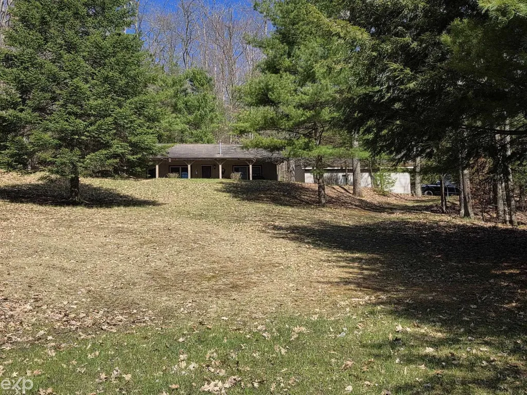 5592 N Bear Lake Trail Rose City City MI 48654