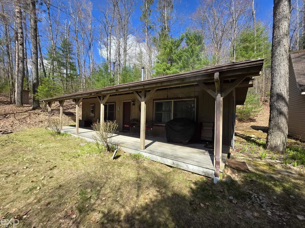 5592 N Bear Lake Trail Rose City City MI 48654