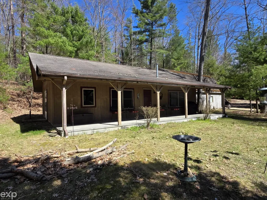 5592 N Bear Lake Trail Rose City City MI 48654
