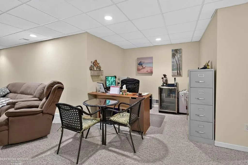 1712 Wood Trail Oxford Charter Township MI 48371