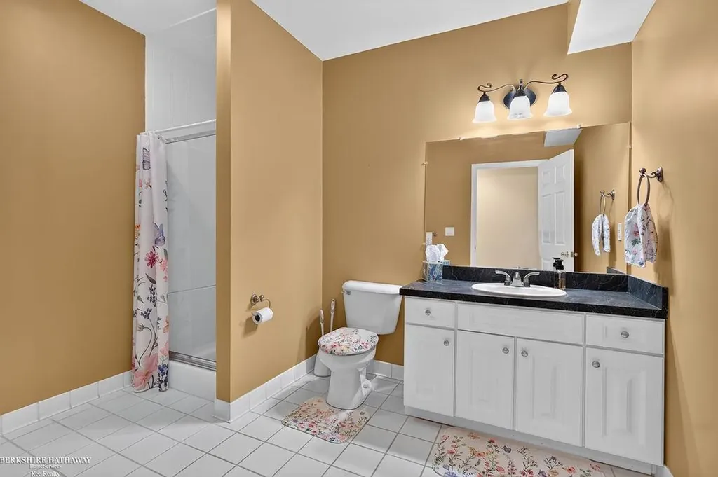 1712 Wood Trail Oxford Charter Township MI 48371