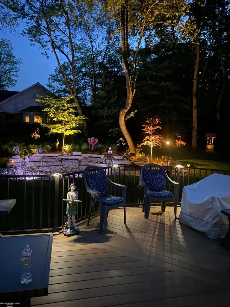 1712 Wood Trail Oxford Charter Township MI 48371