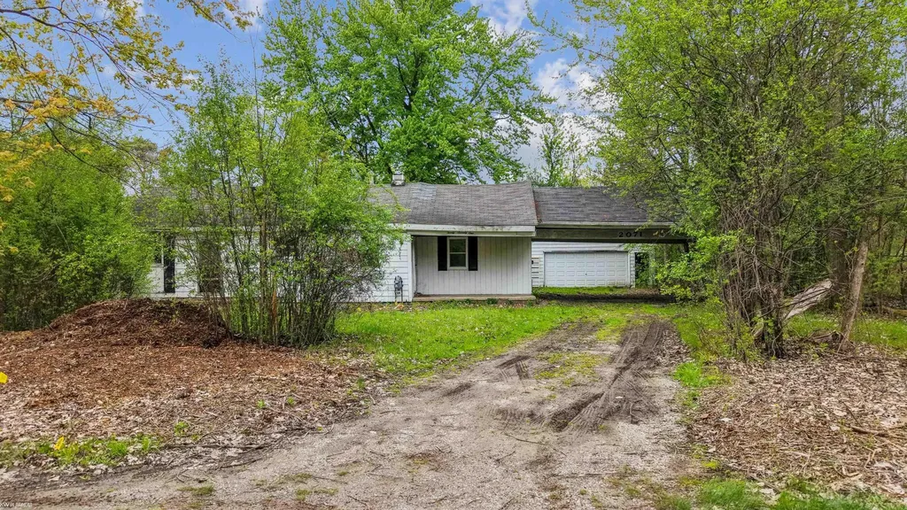 2071 Beyer Lane Sterling Heights City MI 48314