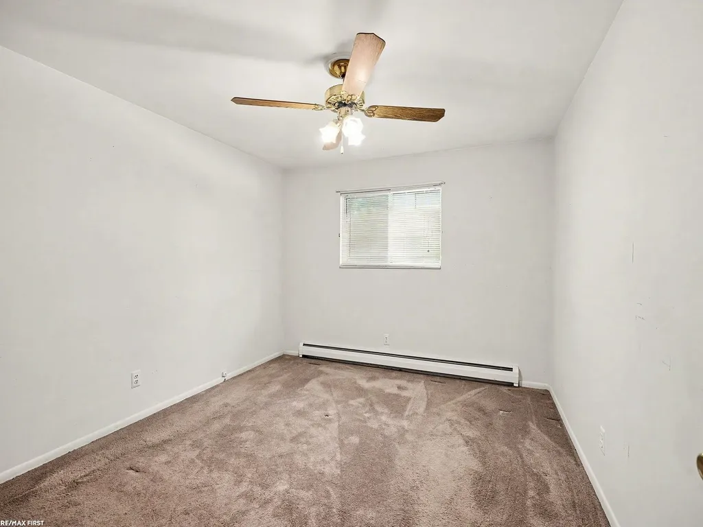 371 Colonial Lane Algonac City MI 48001