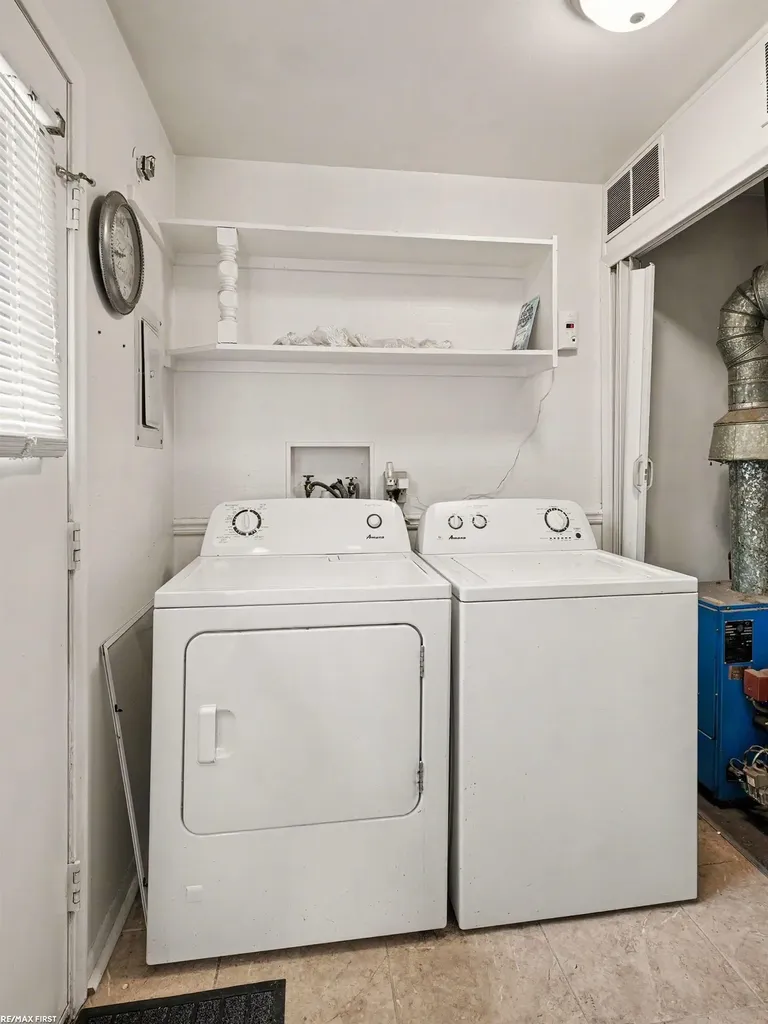 371 Colonial Lane Algonac City MI 48001