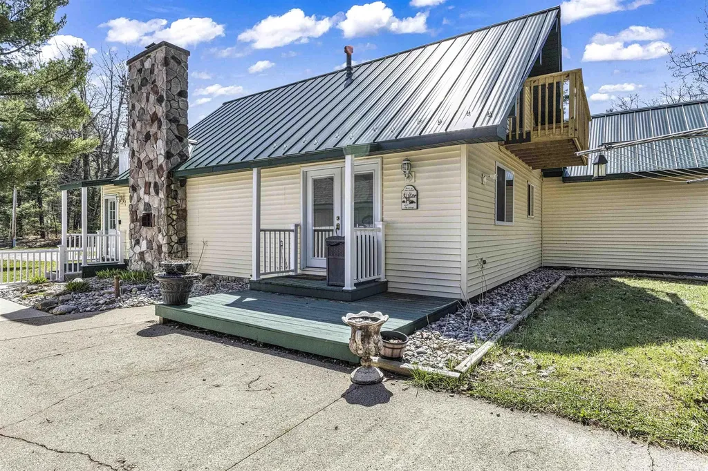 117 Vienna Court Markey Township MI 48629