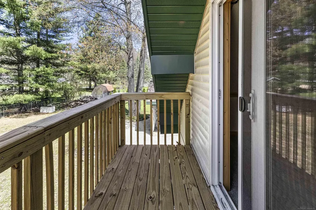 117 Vienna Court Markey Township MI 48629