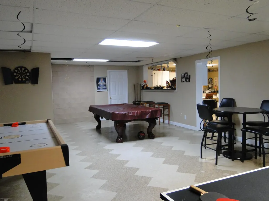 19549 Dixie Drive Clinton Charter Township MI 48035