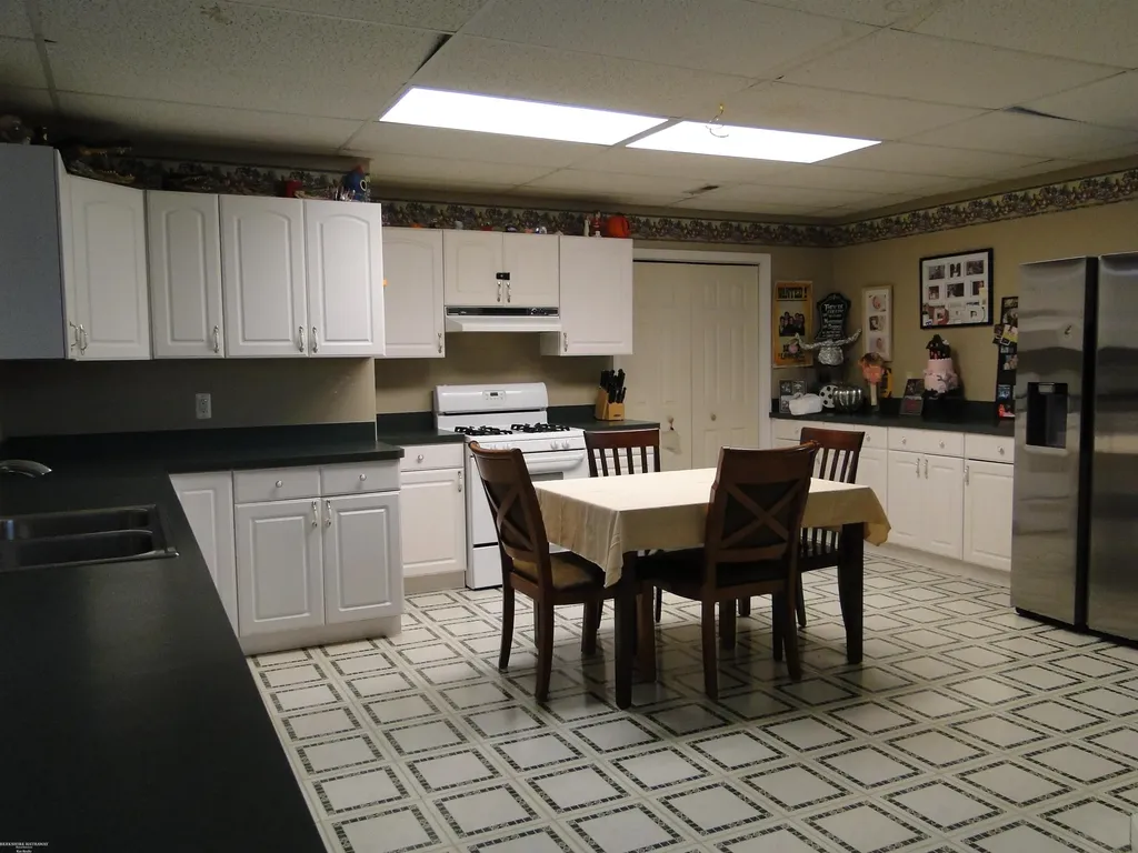 19549 Dixie Drive Clinton Charter Township MI 48035
