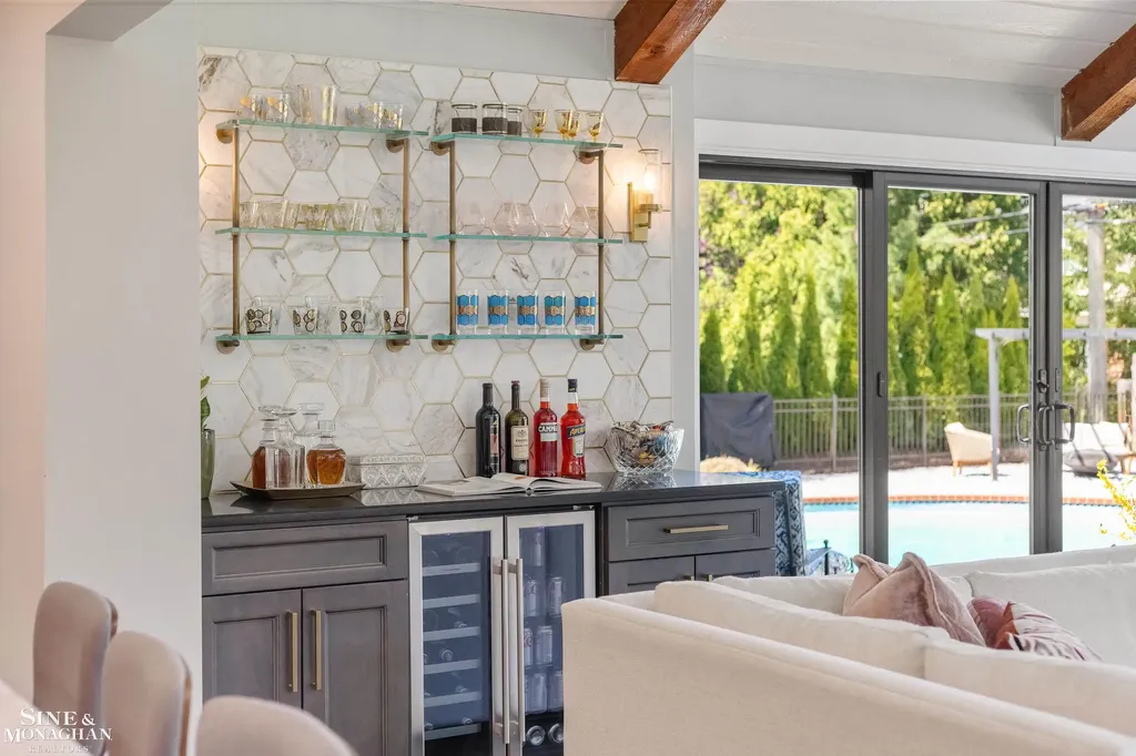 56 Hampton Road Village Of Grosse Pointe Shores City MI 48236
