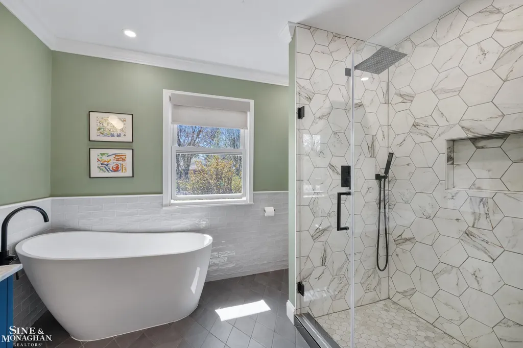 56 Hampton Road Village Of Grosse Pointe Shores City MI 48236