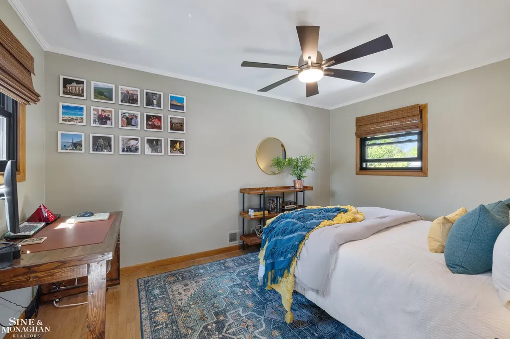 56 Hampton Road Village Of Grosse Pointe Shores City MI 48236