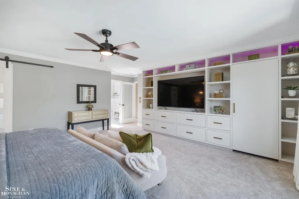 56 Hampton Road Village Of Grosse Pointe Shores City MI 48236