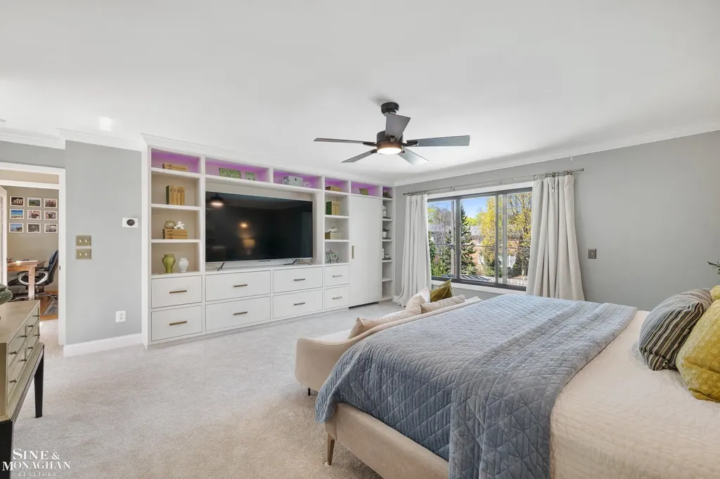 56 Hampton Road Village Of Grosse Pointe Shores City MI 48236