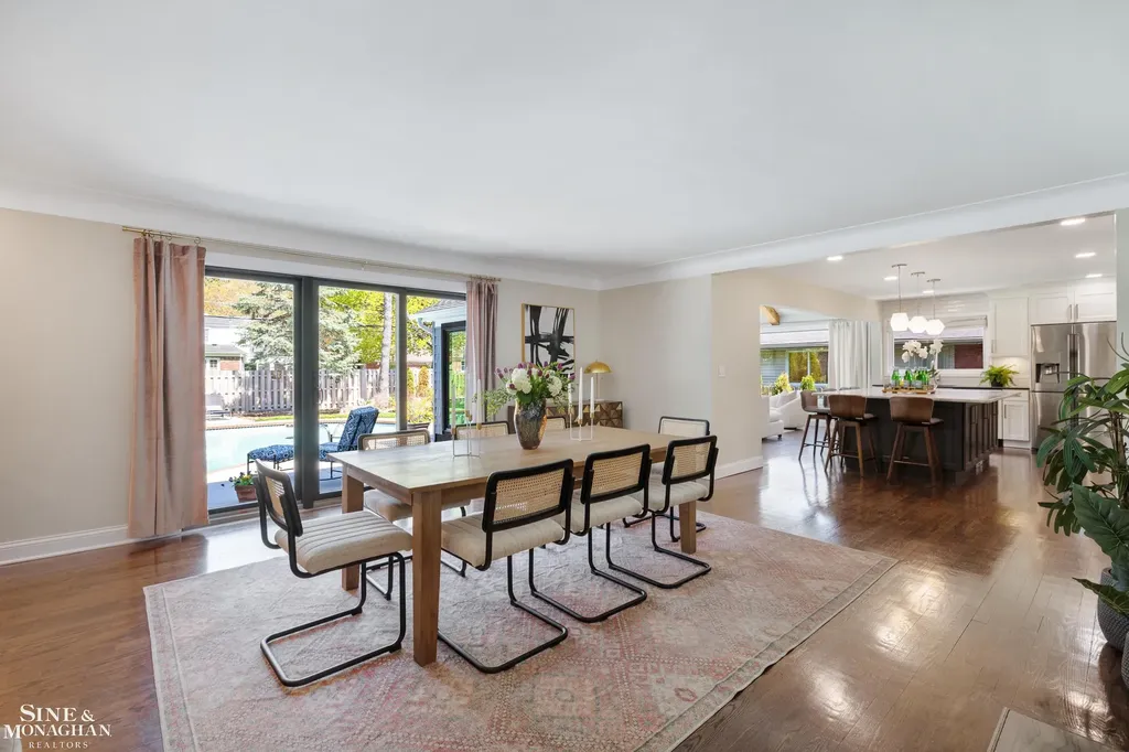 56 Hampton Road Village Of Grosse Pointe Shores City MI 48236