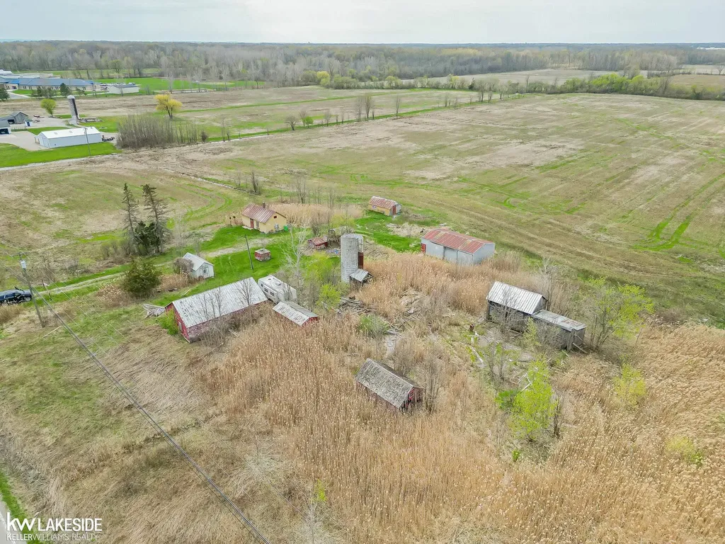 6166 Church Road Ira Township MI 48023