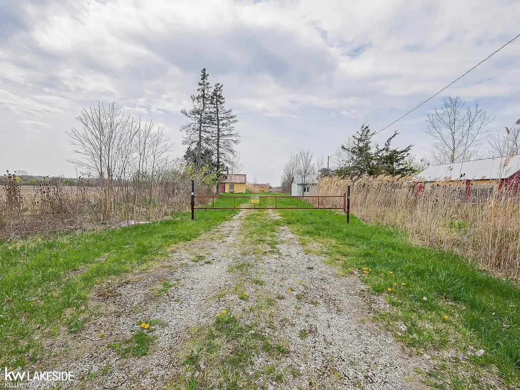 6166 Church Road Ira Township MI 48023