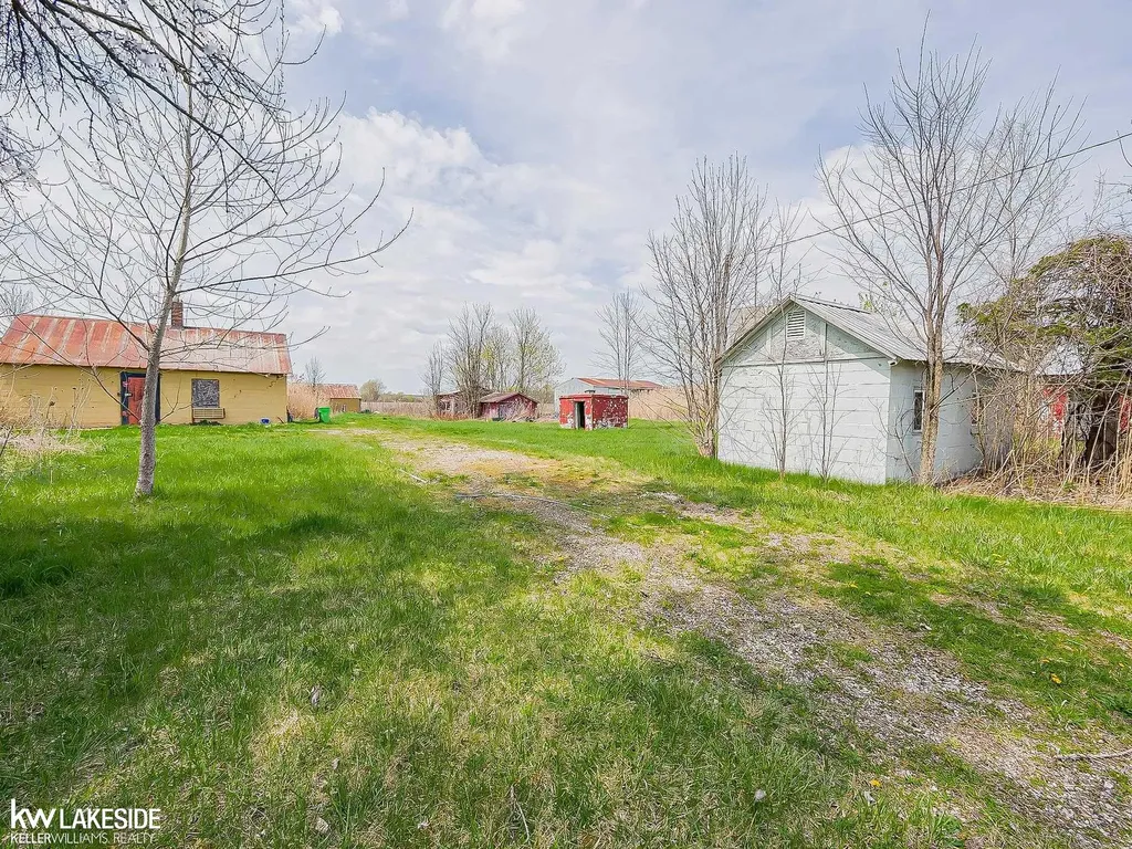 6166 Church Road Ira Township MI 48023