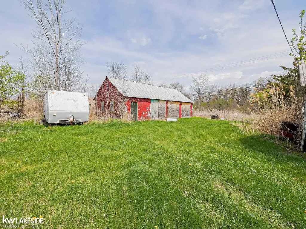 6166 Church Road Ira Township MI 48023
