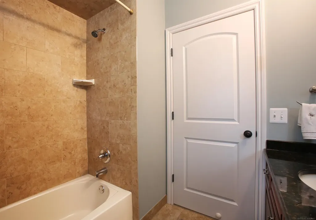 45483 Shoal Drive Macomb Township MI 48044