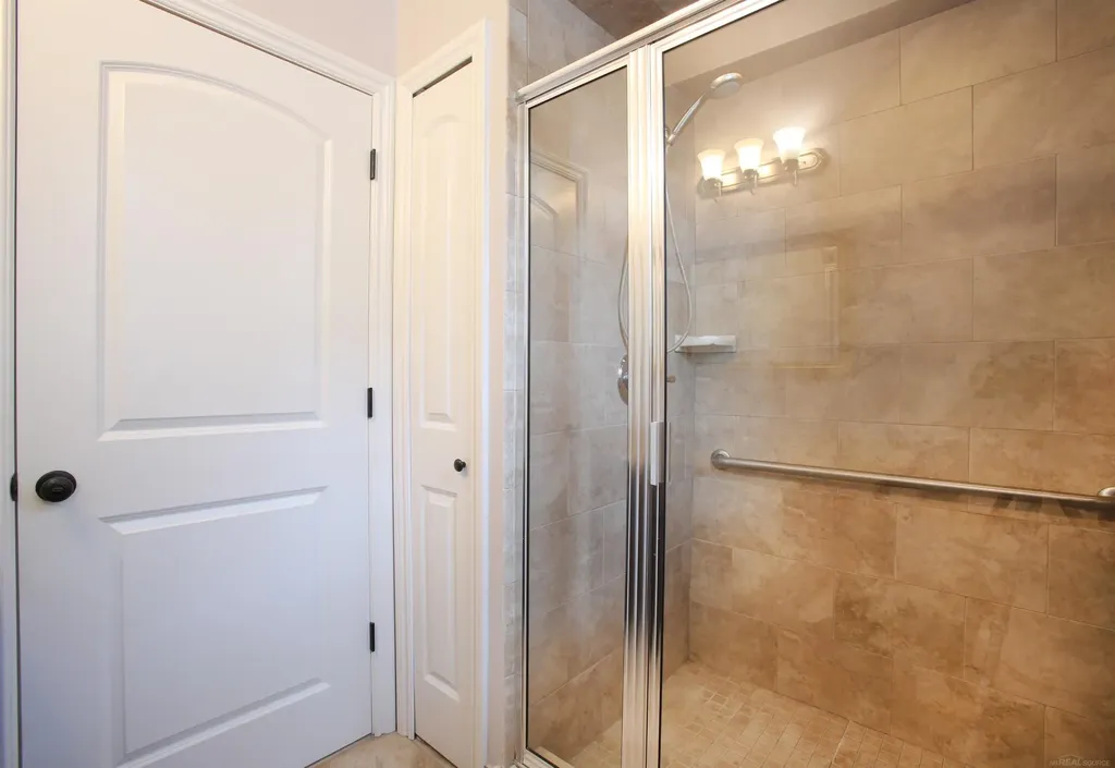 45483 Shoal Drive Macomb Township MI 48044