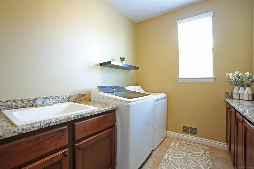 45483 Shoal Drive Macomb Township MI 48044