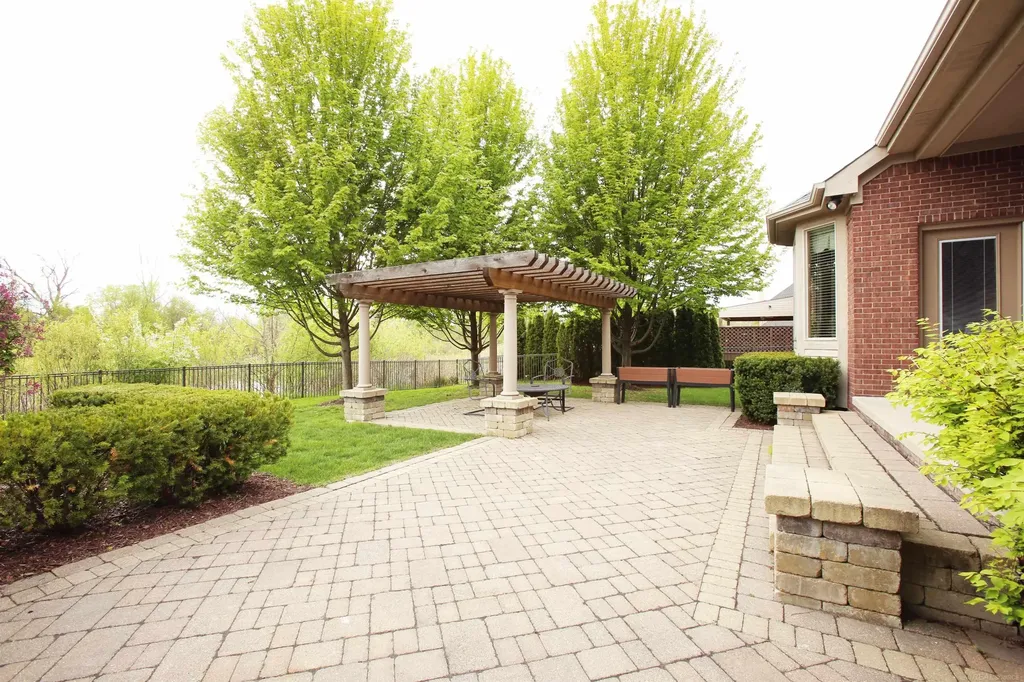 45483 Shoal Drive Macomb Township MI 48044