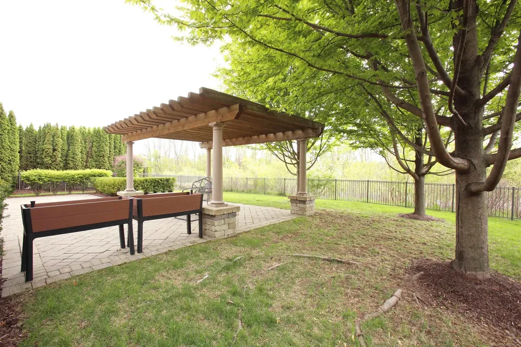 45483 Shoal Drive Macomb Township MI 48044