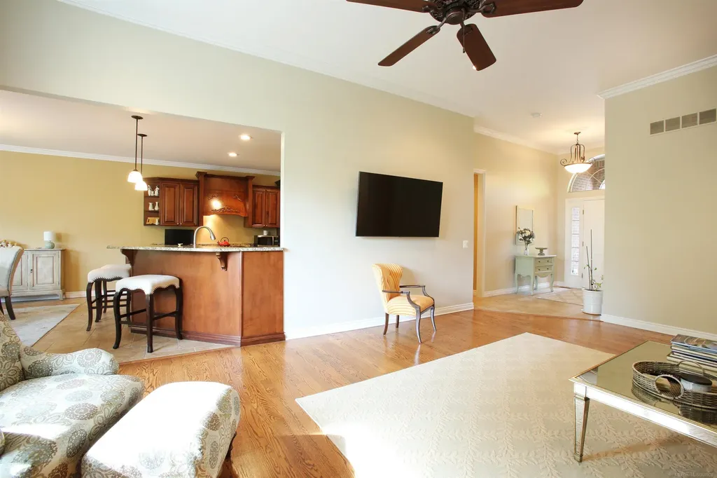 45483 Shoal Drive Macomb Township MI 48044