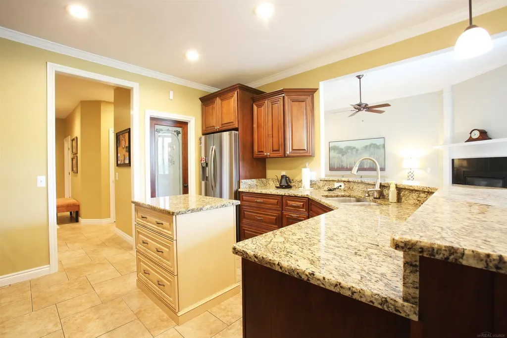45483 Shoal Drive Macomb Township MI 48044