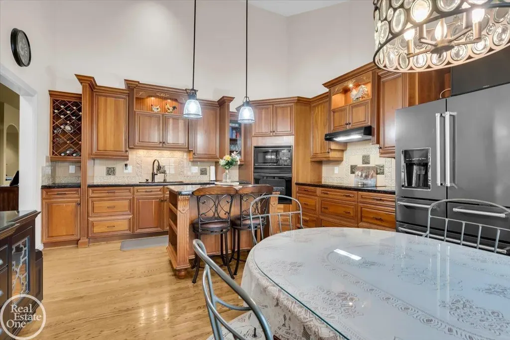7827 S River Road Cottrellville Township MI 48039