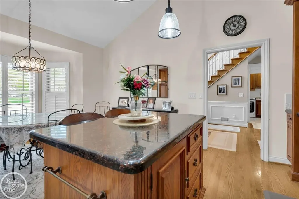 7827 S River Road Cottrellville Township MI 48039