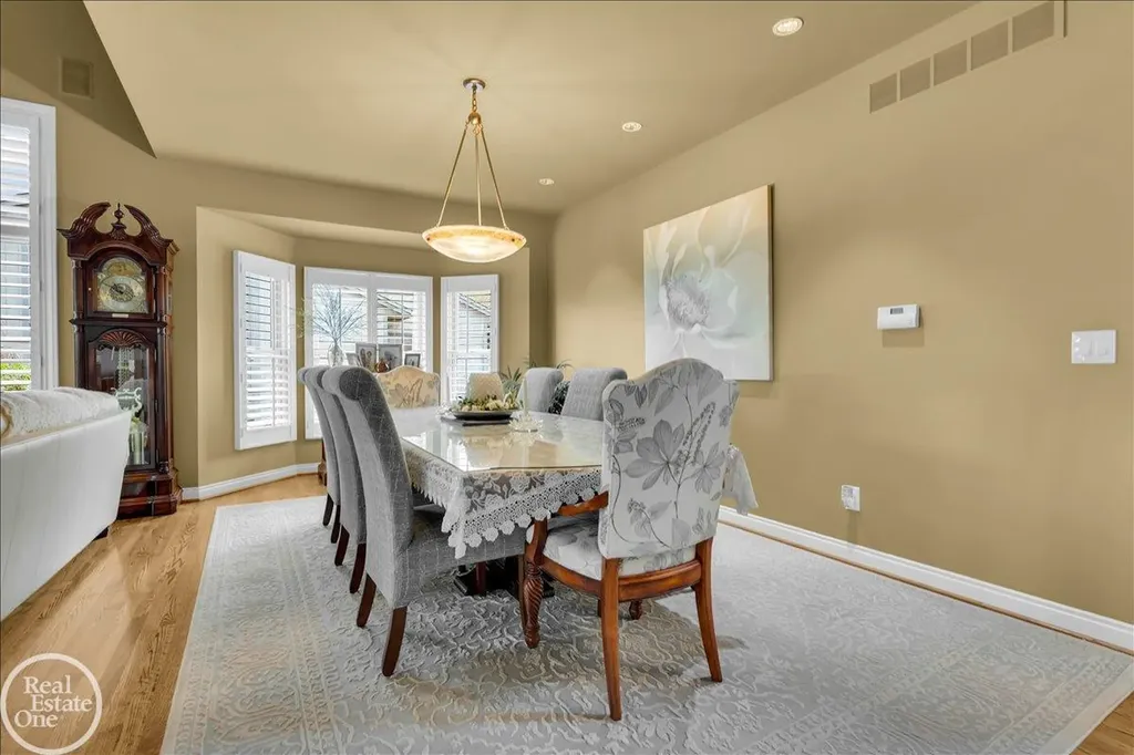 7827 S River Road Cottrellville Township MI 48039