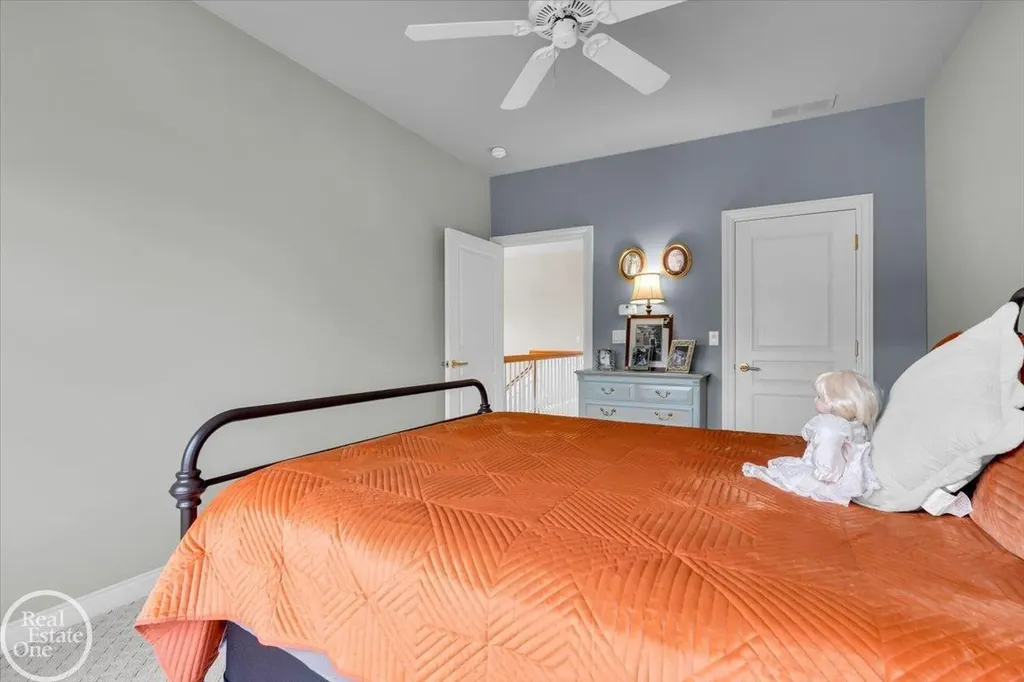7827 S River Road Cottrellville Township MI 48039