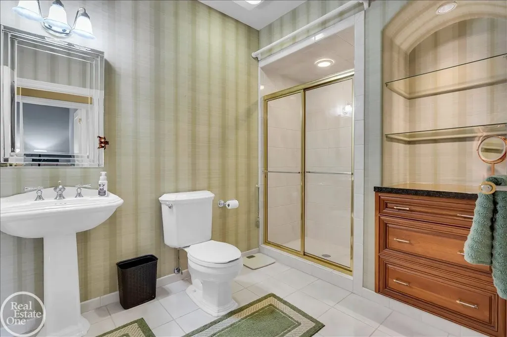 7827 S River Road Cottrellville Township MI 48039
