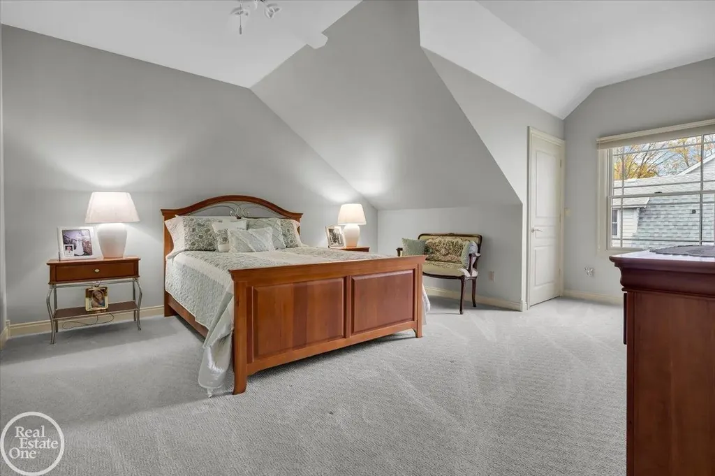 7827 S River Road Cottrellville Township MI 48039