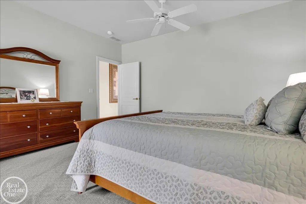 7827 S River Road Cottrellville Township MI 48039